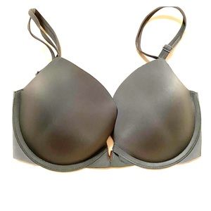 VS Push-Up Green Bra Size 32DD 🤩💃